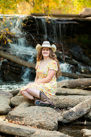 Ele Senior Photos-2425