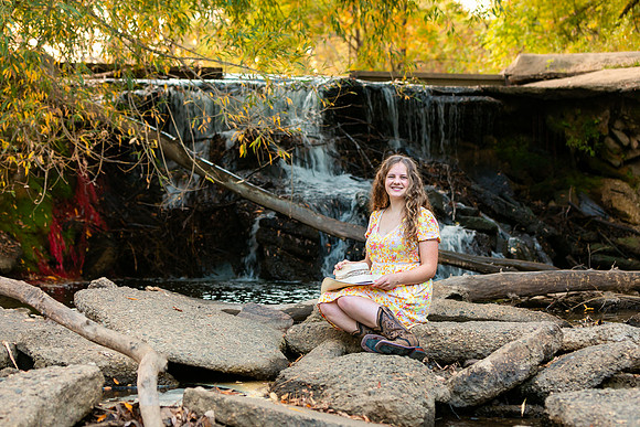 Ele Senior Photos-2432