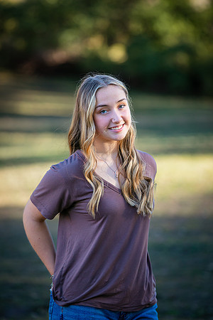Senior Photos 2022-3838