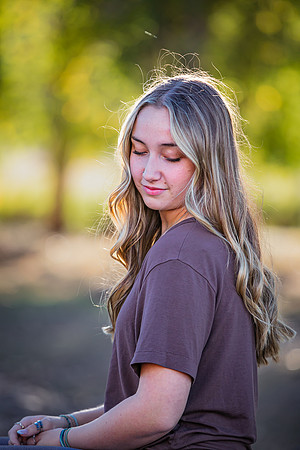 Senior Photos 2022-3868