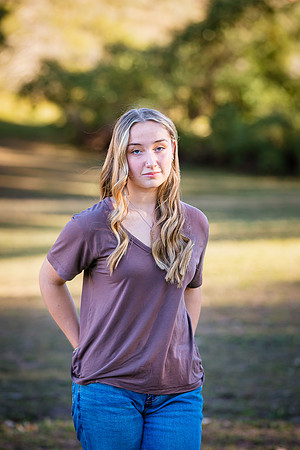 Senior Photos 2022-3847