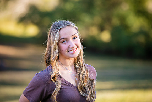 Senior Photos 2022-3841