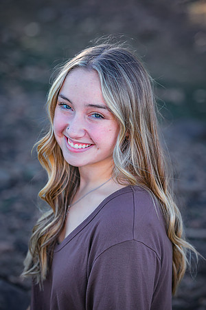 Senior Photos 2022-3891