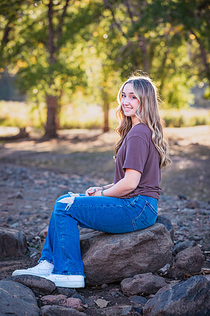 Senior Photos 2022-3865
