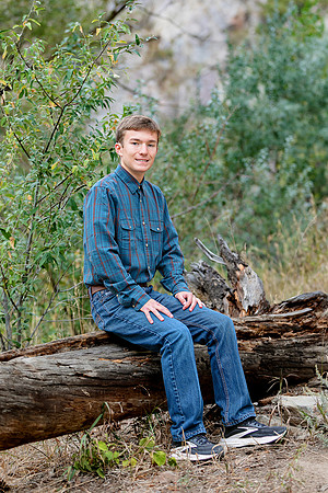 2026 SeniorPictures--79