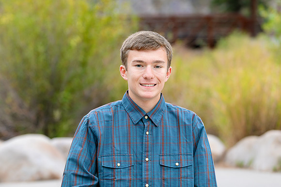 2026 SeniorPictures--25