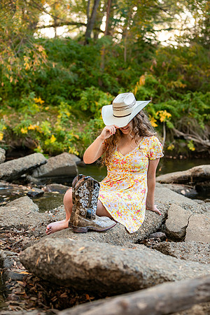 Ele Senior Photos-2463