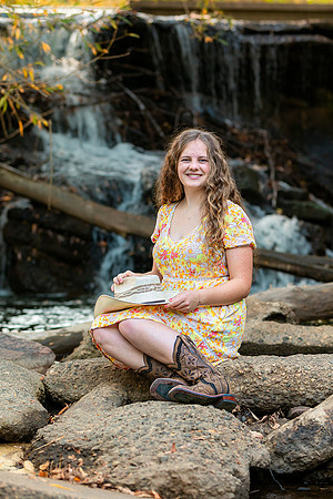 Ele Senior Photos-2435