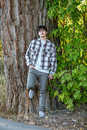 Noah- Senior Photos-2-23