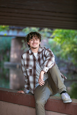Noah- Senior Photos-2-14