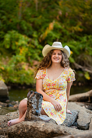Ele Senior Photos-2453