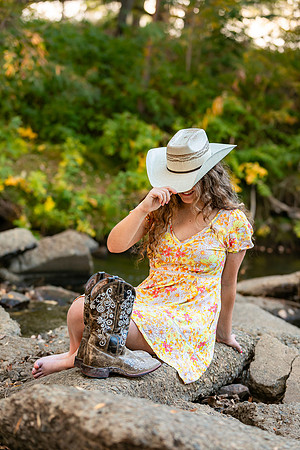 Ele Senior Photos-2461
