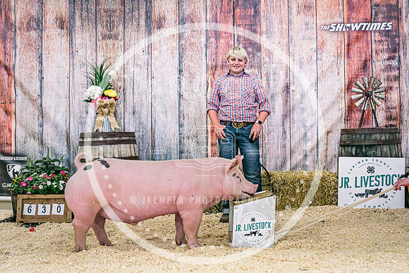 Swine Backdrop-8118