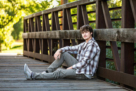 Noah- Senior Photos-2-31